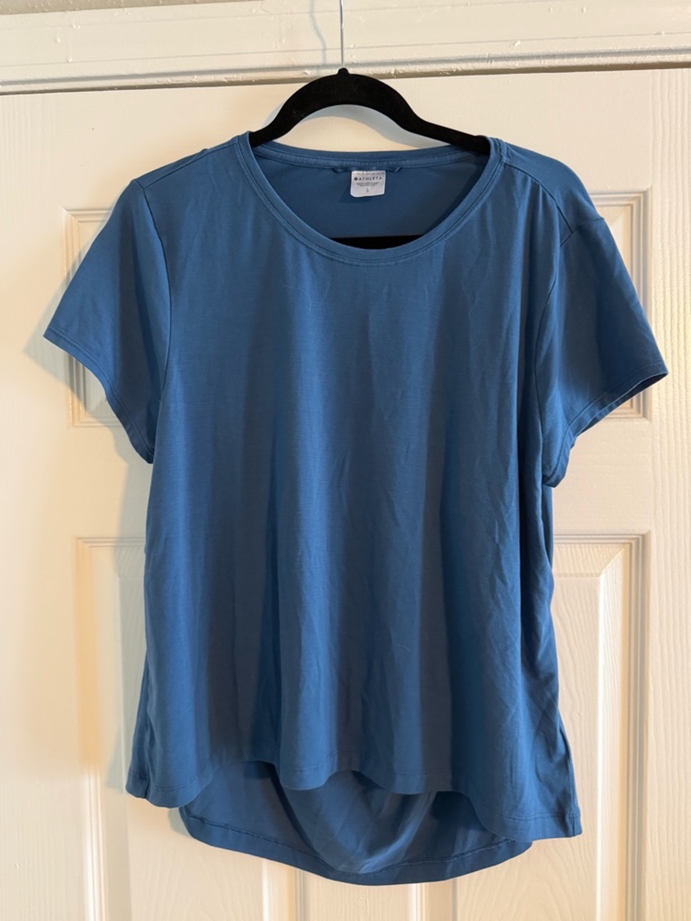 Athleta Women's Blue Short‎ Sleeve Top Size Large Open Back